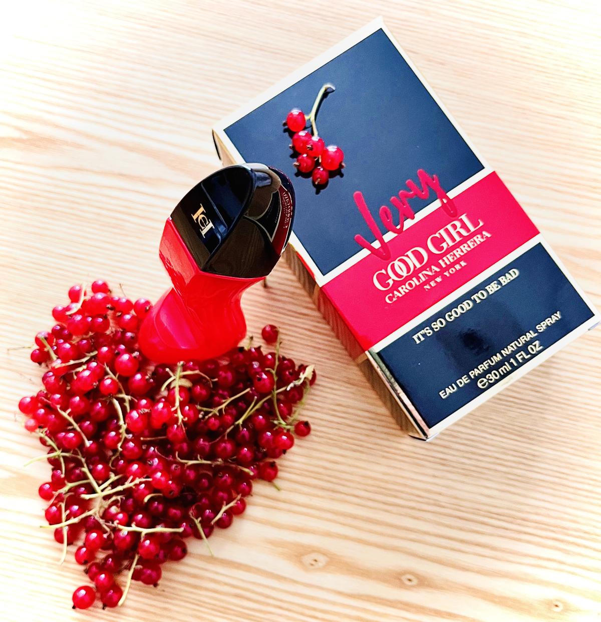 Carolina Herrera Very Good Gir - Perfume Floral Fragrance review and price